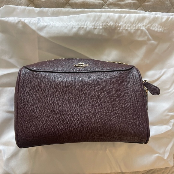 Coach cosmetic bag - Picture 1 of 4